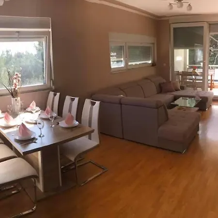 Apartment Apartman Lucija Biograd *